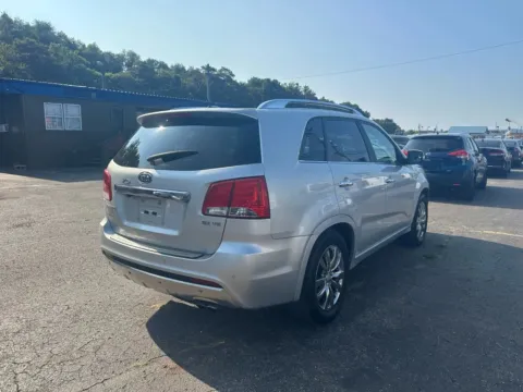 More photos of 2013 Kia Sorento SX Sport Utility 4D at Instant Auto Sales Chillicothe, OH