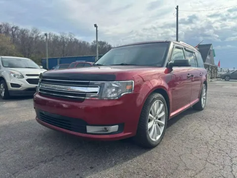 Another view of 2013 Ford Flex SEL Sport Utility 4D for sale in Chillicothe, OH at Instant Auto Sales Chillicothe