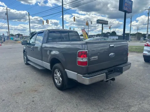 More photos of 2006 Ford F-150 SuperCrew Cab XLT Pickup 4D 6 1/2 ft at Instant Auto Sales Chillicothe, OH