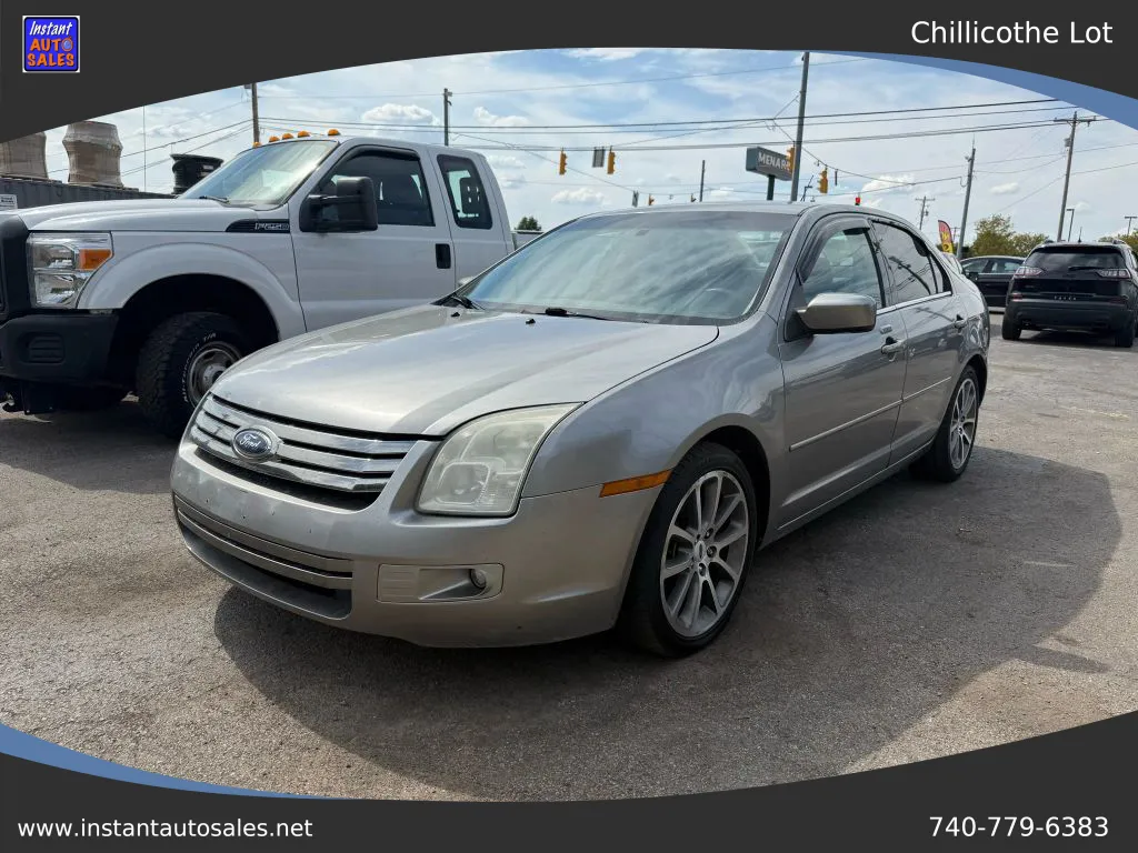 Silver 2008 Ford Fusion SEL Sedan 4D for sale in Chillicothe, OH
