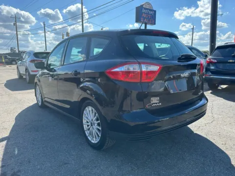 More photos of 2016 Ford C-MAX Hybrid SE Wagon 4D at Instant Auto Sales Chillicothe, OH