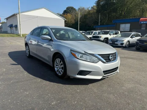 Another view of 2017 Nissan Altima 2.5 S Sedan 4D for sale in Chillicothe, OH at Instant Auto Sales Chillicothe