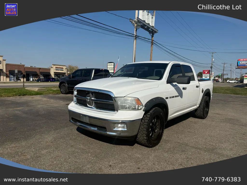 White 2012 Ram 1500 Crew Cab SLT Pickup 4D 5 1/2 ft for sale in Chillicothe, OH