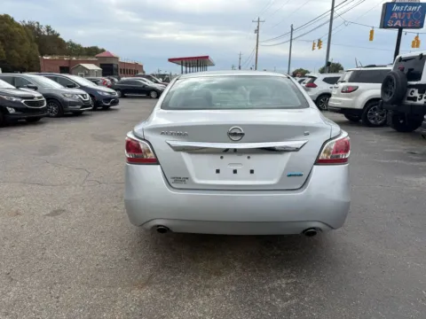 More photos of 2014 Nissan Altima 2.5 S Sedan 4D at Instant Auto Sales Chillicothe, OH