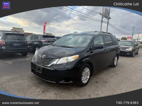 Black 2013 Toyota Sienna XLE Minivan 4D for sale in Chillicothe, OH