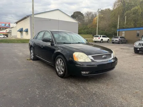 Another view of 2007 Ford Five Hundred SEL Sedan 4D for sale in Chillicothe, OH at Instant Auto Sales Chillicothe