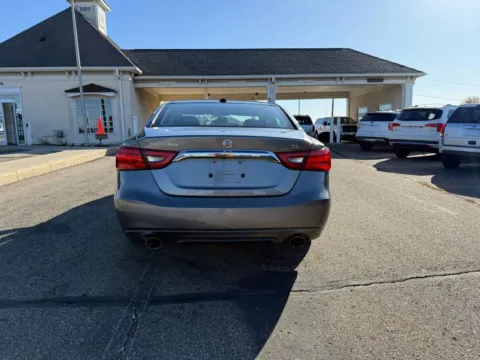More photos of 2016 Nissan Maxima SL Sedan 4D at Instant Auto Sales Lancaster, OH