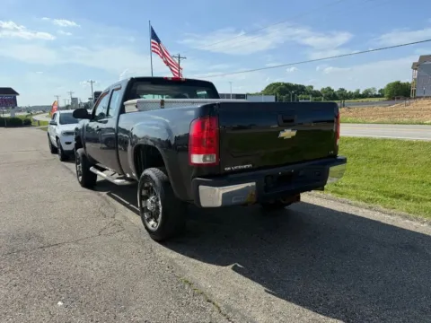 More photos of 2008 Chevrolet Silverado 2500 HD Extended Cab Work Truck Pickup 4D 6 1/2 ft at Instant Auto Sales Lancaster, OH