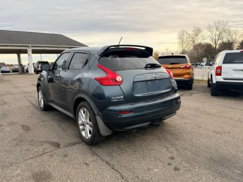 More photos of 2011 Nissan JUKE SL Sport Utility 4D at Instant Auto Sales Lancaster, OH