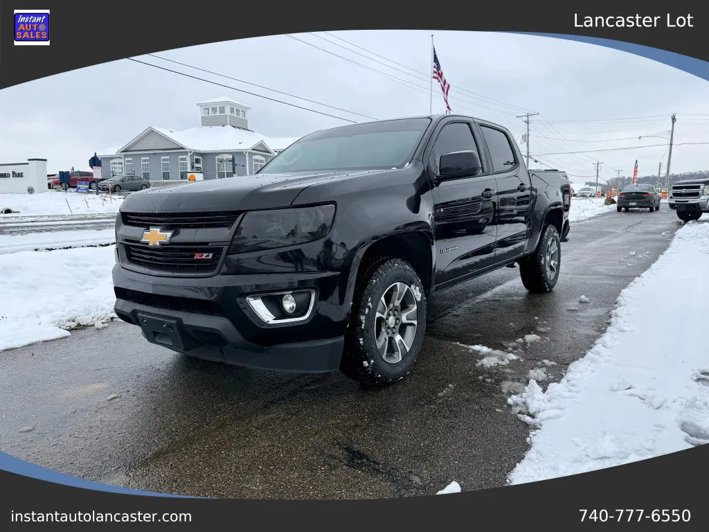 Black 2017 Chevrolet Colorado Crew Cab Z71 Pickup 4D 5 ft for sale in Lancaster, OH