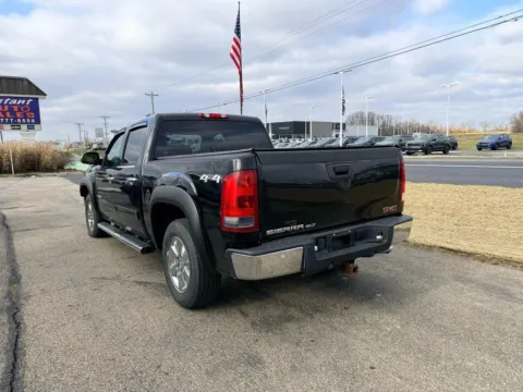 More photos of 2012 GMC Sierra 1500 Crew Cab SLT Pickup 4D 5 3/4 ft at Instant Auto Sales Lancaster, OH