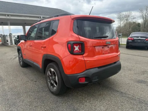 More photos of 2015 Jeep Renegade Latitude Sport Utility 4D at Instant Auto Sales Lancaster, OH