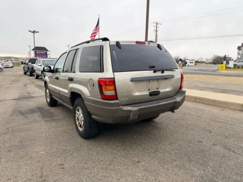 More photos of 2004 Jeep Grand Cherokee Laredo Sport Utility 4D at Instant Auto Sales Lancaster, OH