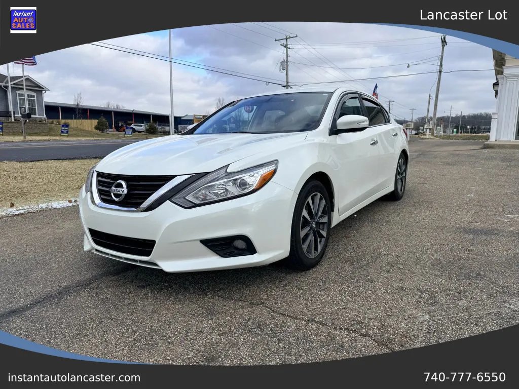 2016 Nissan Altima SL's photo