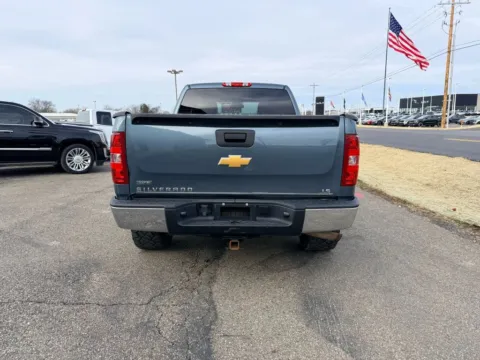 More photos of 2012 Chevrolet Silverado 1500 Extended Cab LS Pickup 4D 6 1/2 ft at Instant Auto Sales Lancaster, OH