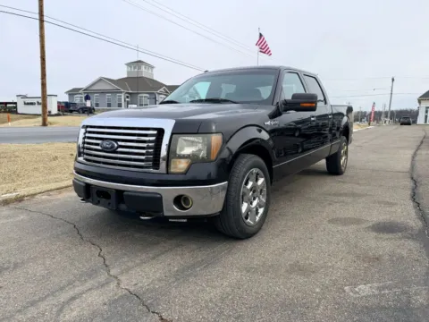 Another view of 2011 Ford F-150 SuperCrew Cab XLT Pickup 4D 5 1/2 ft for sale in Lancaster, OH at Instant Auto Sales Lancaster