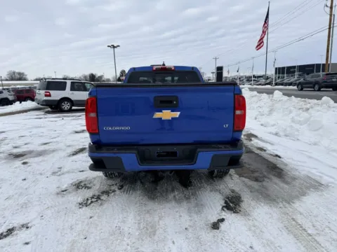 More photos of 2018 Chevrolet Colorado Extended Cab LT Pickup 2D 6 ft at Instant Auto Sales Lancaster, OH