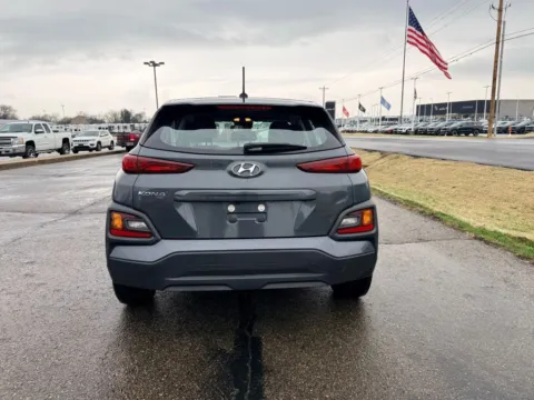 More photos of 2021 Hyundai Kona SE Sport Utility 4D at Instant Auto Sales Lancaster, OH