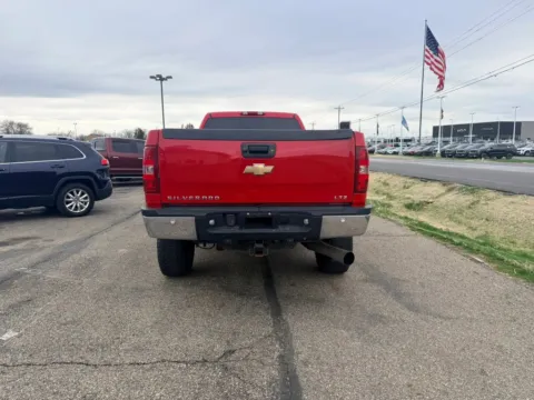 More photos of 2007 Chevrolet Silverado 2500 HD Crew Cab LTZ Pickup 4D 8 ft at Instant Auto Sales Lancaster, OH