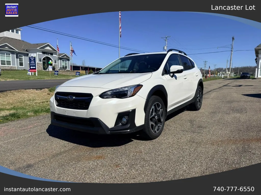 White 2018 Subaru Crosstrek 2.0i Limited Sport Utility 4D for sale in Lancaster, OH