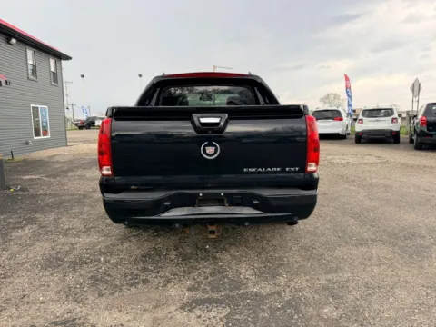 More photos of 2007 Cadillac Escalade EXT Sport Utility Pickup 4D 5 1/4 ft at Instant Auto Sales Lancaster, OH