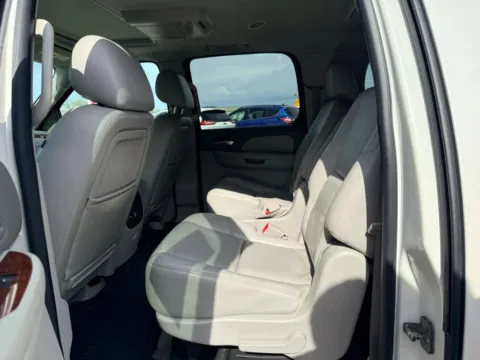 More photos of 2014 Chevrolet Suburban 1500 LTZ Sport Utility 4D at Instant Auto Sales Lancaster, OH