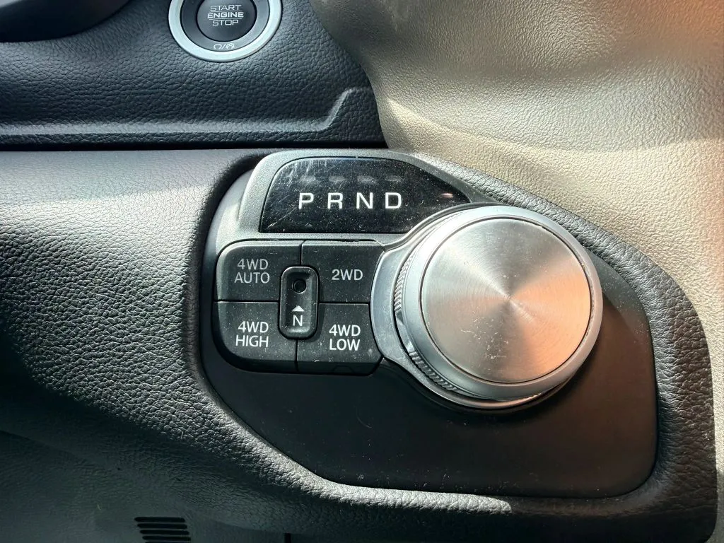 2019 RAM Ram 1500 Pickup Laramie - Photo 11