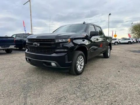 Another view of 2021 Chevrolet Silverado 1500 Crew Cab RST Pickup 4D 5 3/4 ft for sale in Lancaster, OH at Instant Auto Sales Lancaster