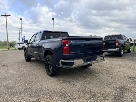 More photos of 2022 Chevrolet Silverado 1500 Crew Cab LT Pickup 4D 6 1/2 ft at Instant Auto Sales Lancaster, OH