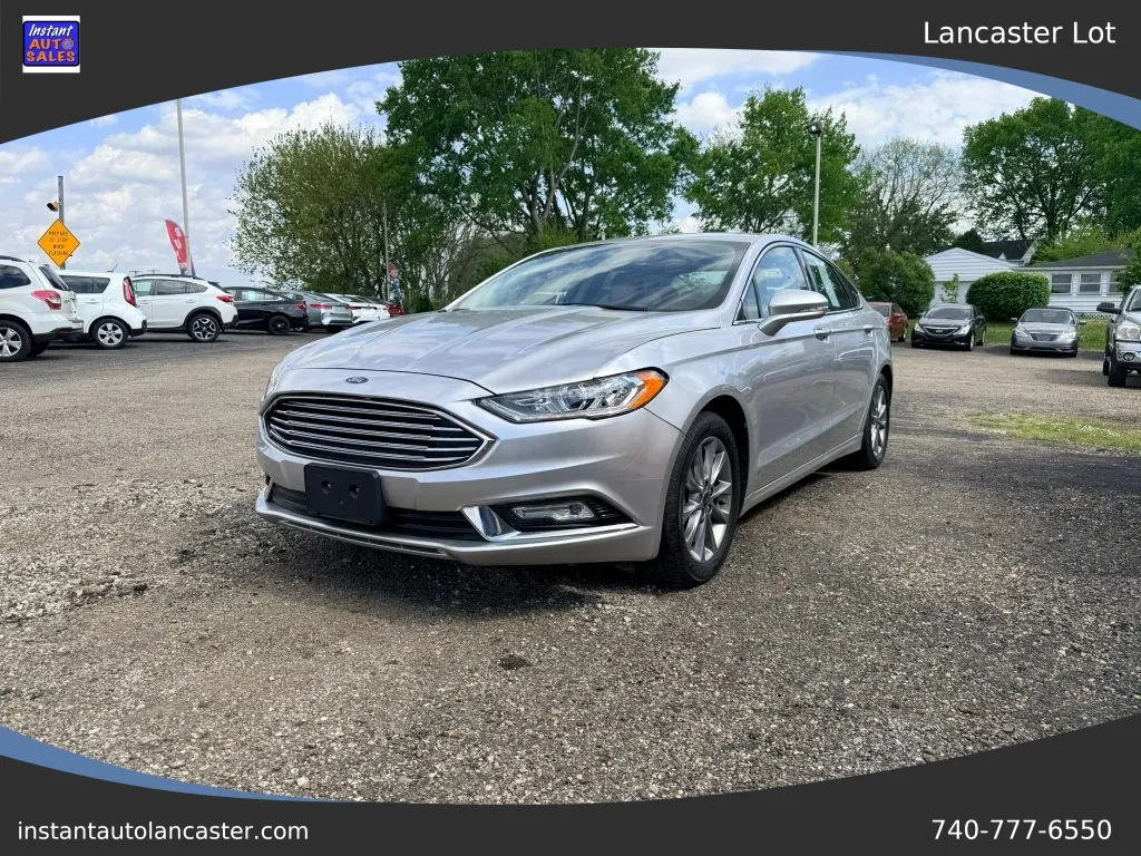 Silver 2017 Ford Fusion SE Sedan 4D for sale in Lancaster, OH