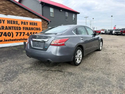 More photos of 2014 Nissan Altima 2.5 SV Sedan 4D at Instant Auto Sales Lancaster, OH