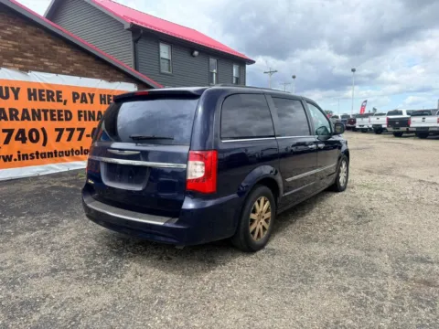 More photos of 2016 Chrysler Town & Country Touring Minivan 4D at Instant Auto Sales Lancaster, OH