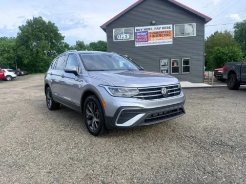 Another view of 2022 Volkswagen Tiguan SE 4MOTION Sport Utility 4D for sale in Lancaster, OH at Instant Auto Sales Lancaster