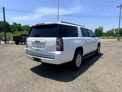More photos of 2020 GMC Yukon XL SLT Sport Utility 4D at Instant Auto Sales Lancaster, OH
