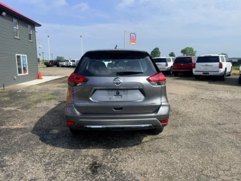 More photos of 2017 Nissan Rogue S (2017.5) Sport Utility 4D at Instant Auto Sales Lancaster, OH