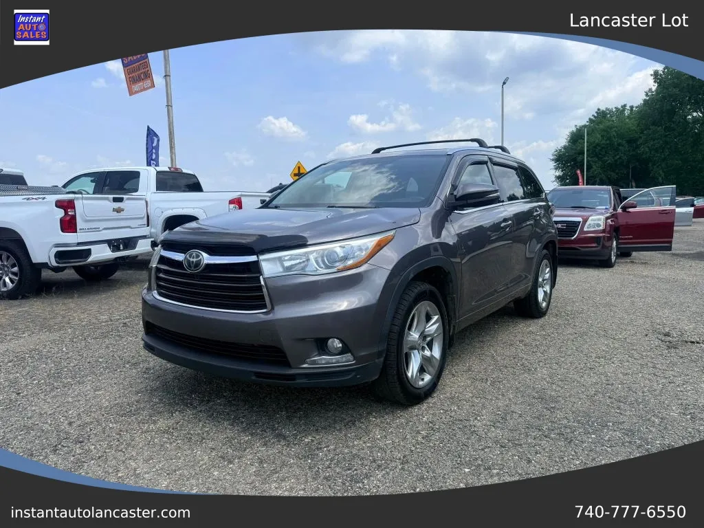 Gray 2015 Toyota Highlander Limited Platinum Sport Utility 4D for sale in Lancaster, OH