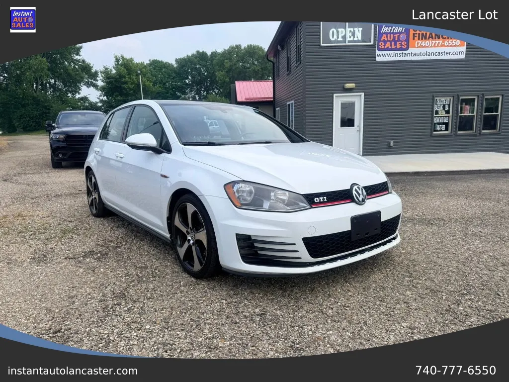 White 2015 Volkswagen Golf GTI SE Hatchback Sedan 4D for sale in Lancaster, OH