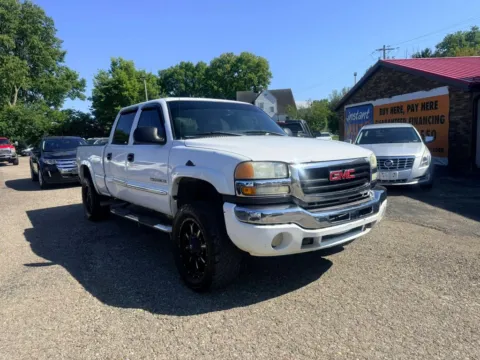 Another view of 2004 GMC Sierra 2500 HD Crew Cab SLE Pickup 4D 6 1/2 ft for sale in Lancaster, OH at Instant Auto Sales Lancaster