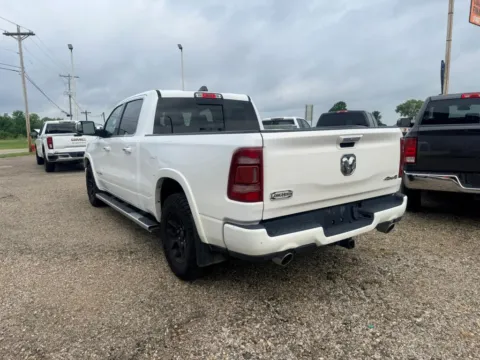More photos of 2022 Ram 1500 Crew Cab Longhorn Pickup 4D 6 1/3 ft at Instant Auto Sales Lancaster, OH