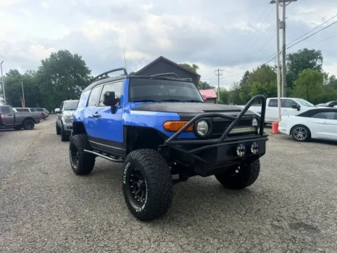 Another view of 2007 Toyota FJ Cruiser Sport Utility 2D for sale in Lancaster, OH at Instant Auto Sales Lancaster