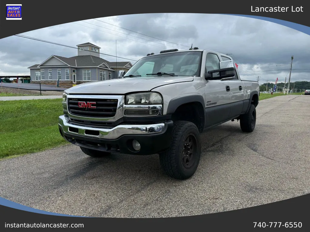 Silver 2005 GMC Sierra 2500 HD Crew Cab SLT Pickup 4D 6 1/2 ft for sale in Lancaster, OH