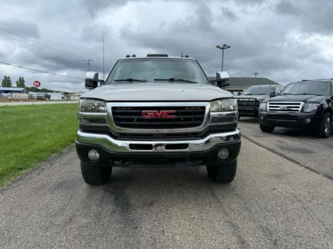 Photos of 2005 GMC Sierra 2500 HD Crew Cab SLT Pickup 4D 6 1/2 ft for sale in Lancaster, OH at Instant Auto Sales Lancaster