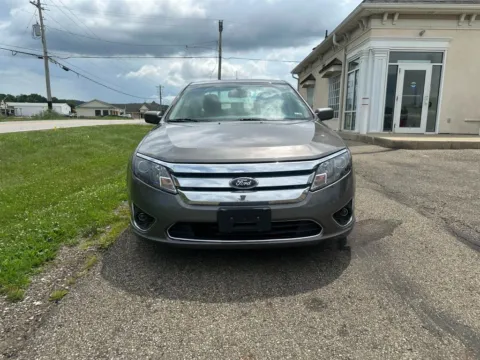 Photos of 2010 Ford Fusion SEL Sedan 4D for sale in Lancaster, OH at Instant Auto Sales Lancaster