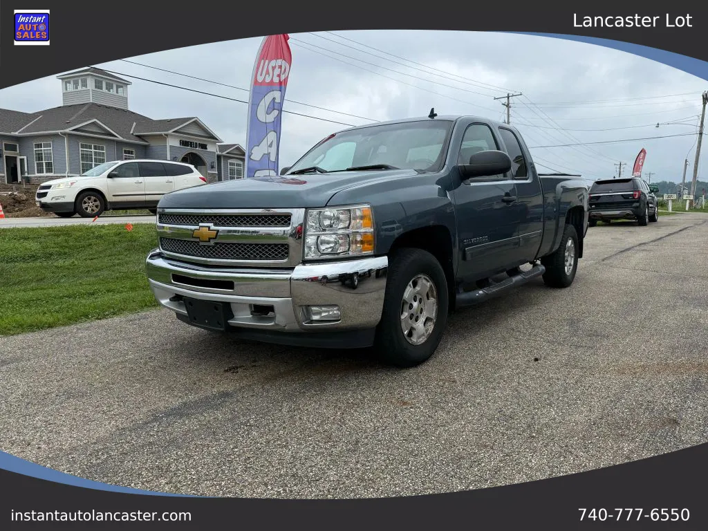 Blue 2013 Chevrolet Silverado 1500 Extended Cab LT Pickup 4D 6 1/2 ft for sale in Lancaster, OH