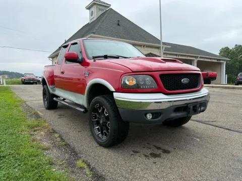 Another view of 2001 Ford F-150 Super Cab Short Bed 4D for sale in Lancaster, OH at Instant Auto Sales Lancaster