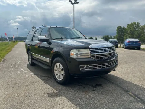 Another view of 2009 Lincoln Navigator Sport Utility 4D for sale in Lancaster, OH at Instant Auto Sales Lancaster