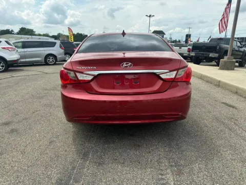 More photos of 2013 Hyundai Sonata GLS Sedan 4D at Instant Auto Sales Lancaster, OH