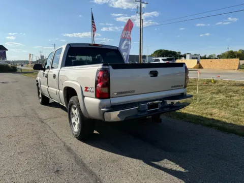 More photos of 2005 Chevrolet Silverado 1500 Crew Cab Z71 Pickup 4D 5 3/4 ft at Instant Auto Sales Lancaster, OH