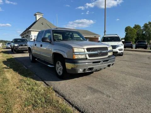 Another view of 2005 Chevrolet Silverado 1500 Crew Cab Z71 Pickup 4D 5 3/4 ft for sale in Lancaster, OH at Instant Auto Sales Lancaster