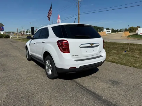 More photos of 2017 Chevrolet Equinox LS Sport Utility 4D at Instant Auto Sales Lancaster, OH